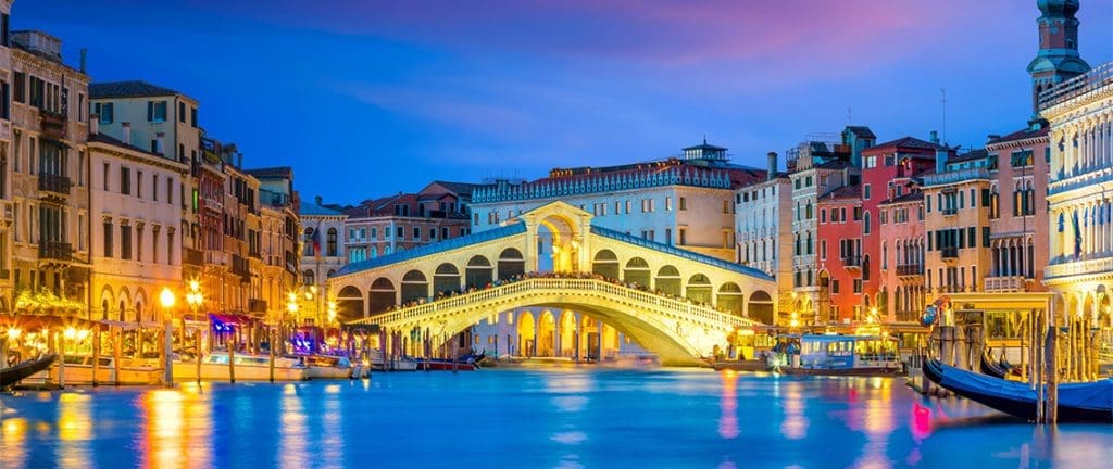 Rialto Bridge at night