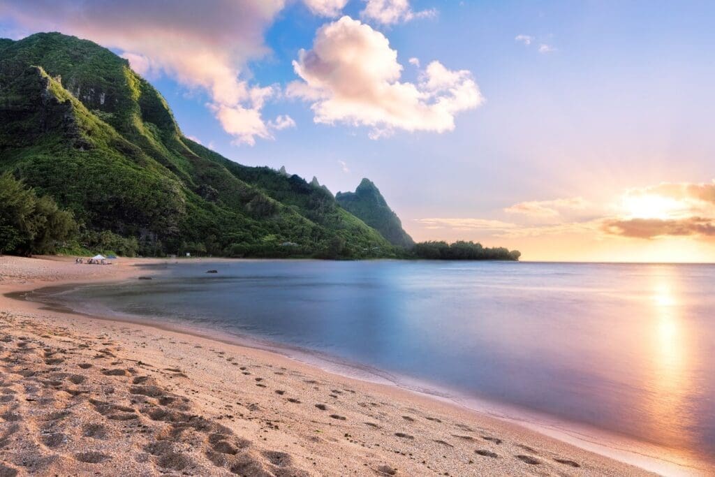 Bali Hai, Hawaiian Beach
